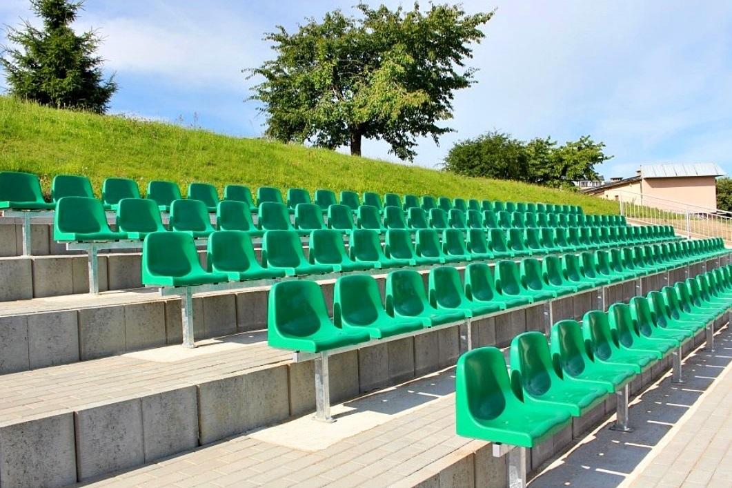 sedacky na stadion výrobca